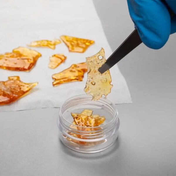 HHC Shatter – 1 Ounce